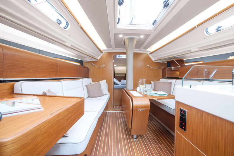 Dehler 34 Interieur 